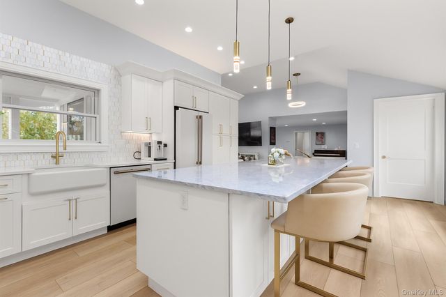 272 Ocean Avenue, Islip, NY 11751