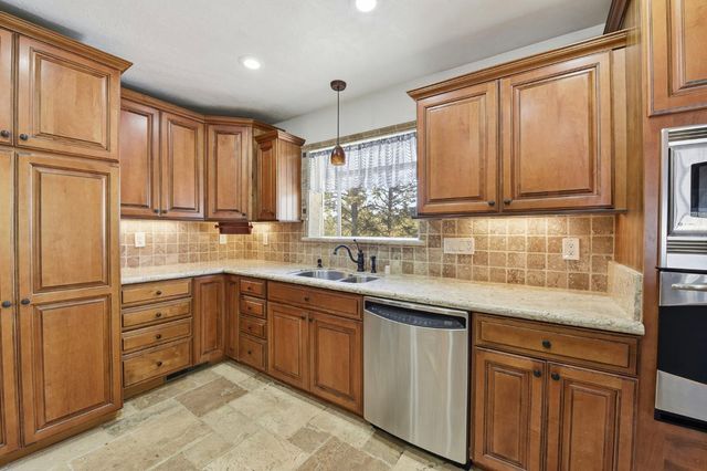 1946 Blue Bell Ct, Cool, CA 95614