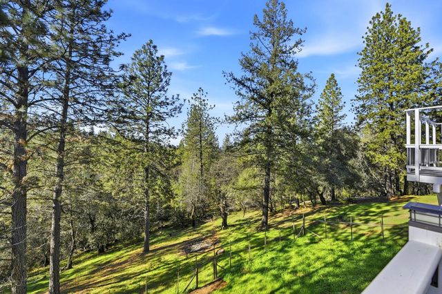 1946 Blue Bell Ct, Cool, CA 95614