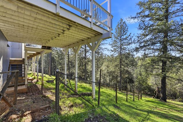 1946 Blue Bell Ct, Cool, CA 95614