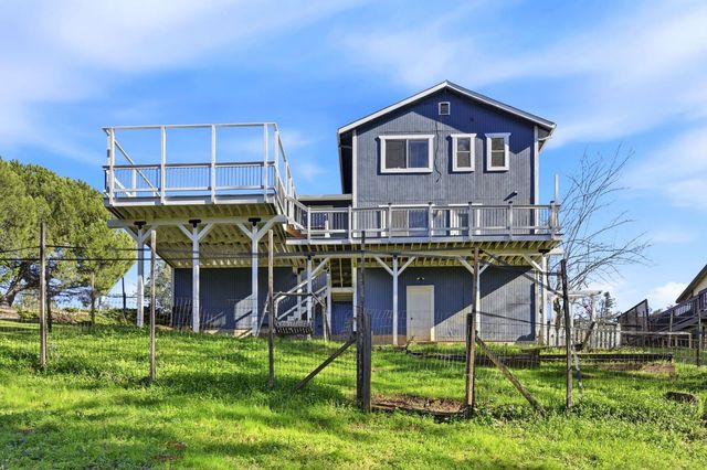 1946 Blue Bell Ct, Cool, CA 95614