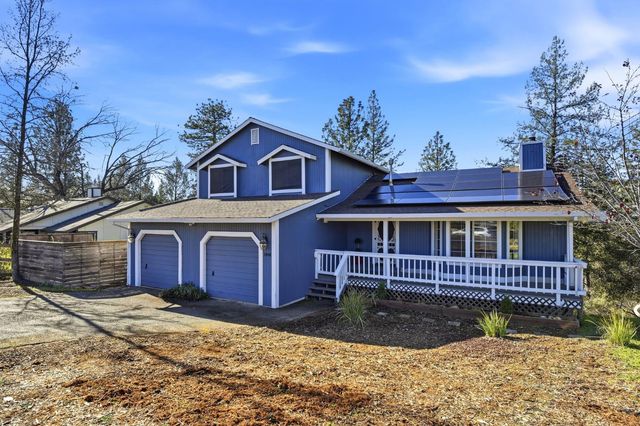 1946 Blue Bell Ct, Cool, CA 95614