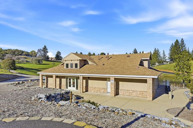 1946 Blue Bell Ct, Cool, CA 95614