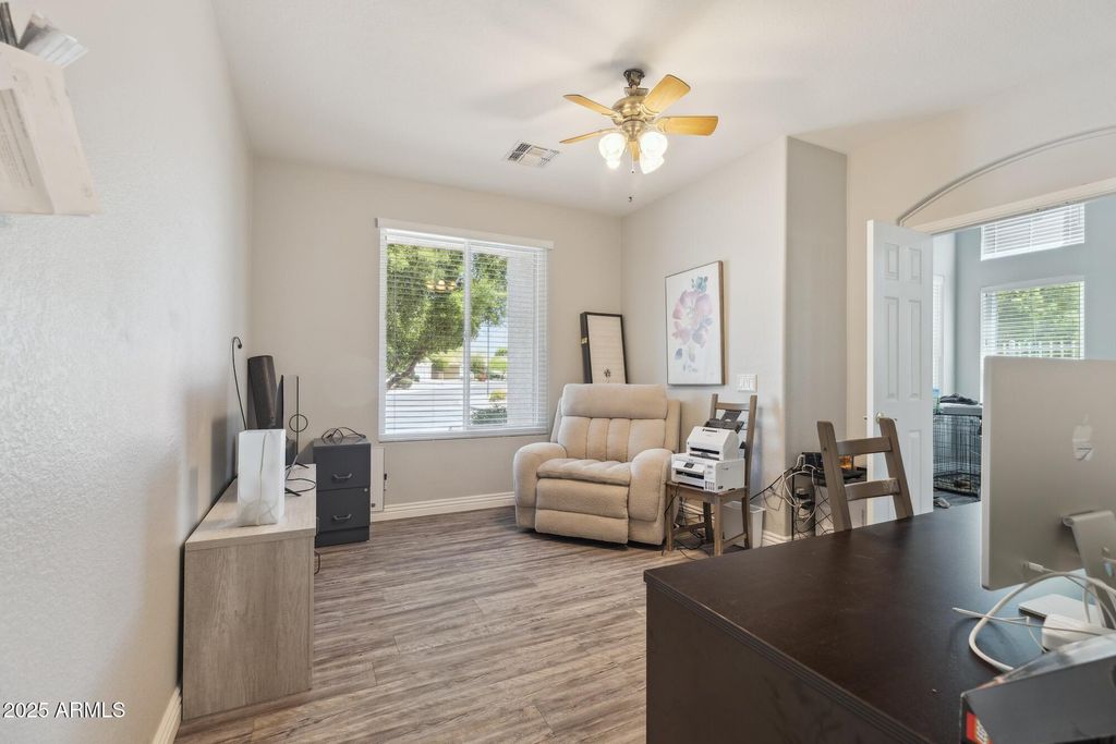 property-img