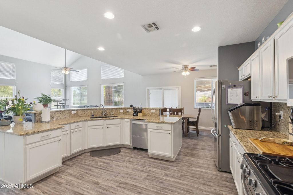 property-img
