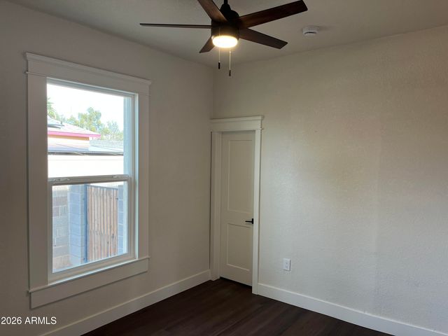317 N 20TH Avenue, Phoenix, AZ 85009