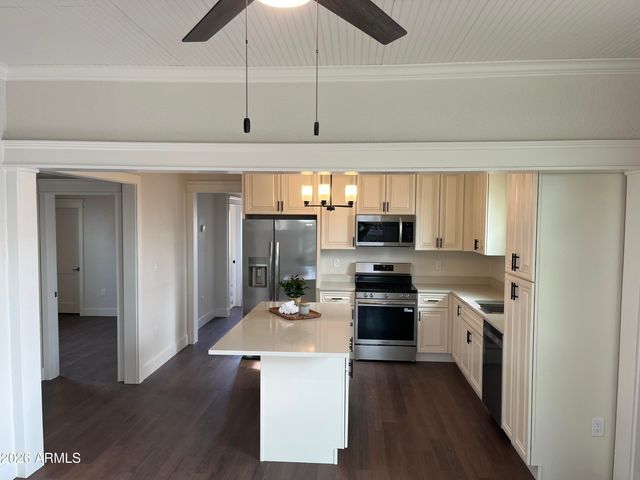 317 N 20TH Avenue, Phoenix, AZ 85009