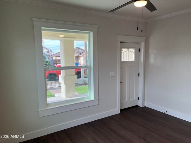 317 N 20TH Avenue, Phoenix, AZ 85009