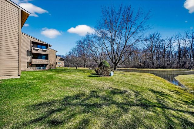 211 Watertree Drive, Dewitt, NY 13057