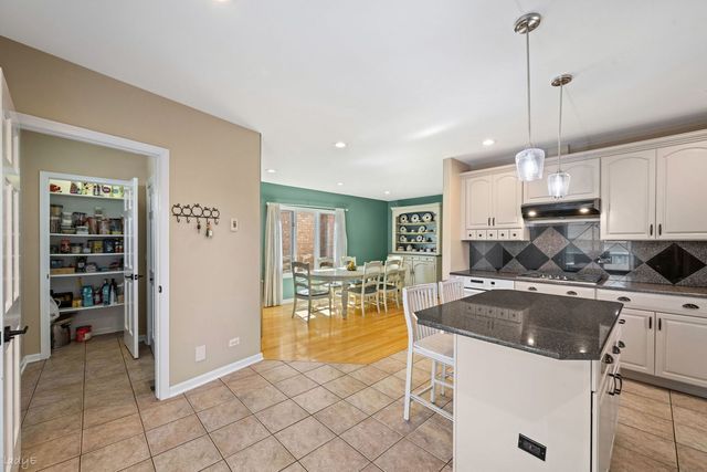 4529 N Sayre Avenue, Harwood Heights, IL 60706