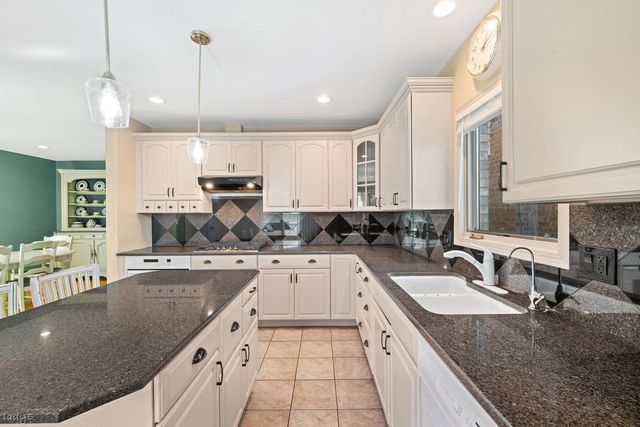 4529 N Sayre Avenue, Harwood Heights, IL 60706
