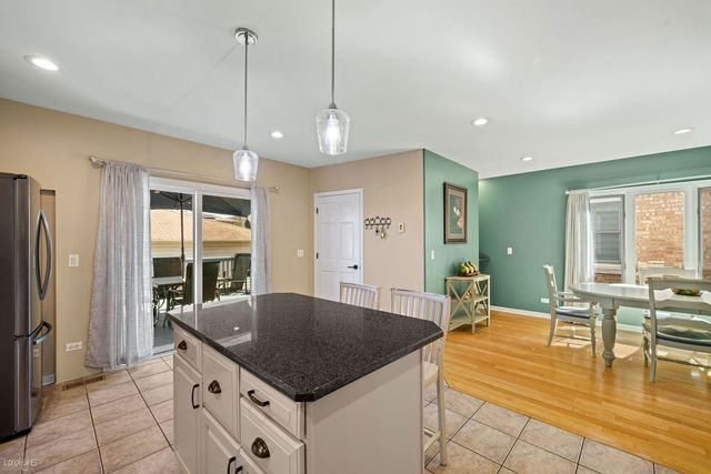 4529 N Sayre Avenue, Harwood Heights, IL 60706