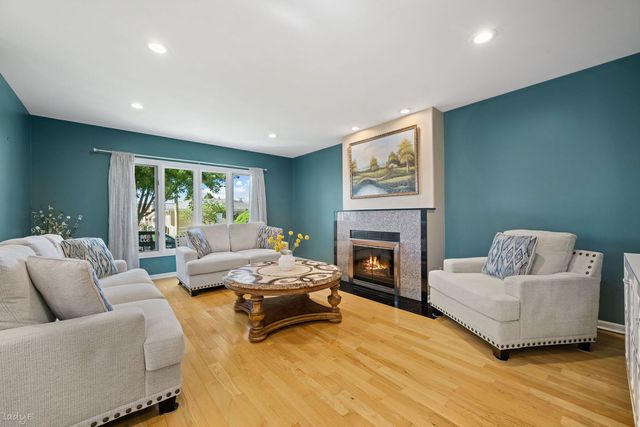 4529 N Sayre Avenue, Harwood Heights, IL 60706