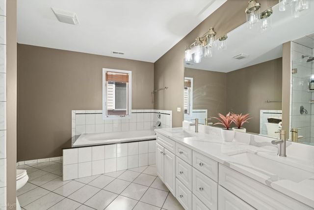 4529 N Sayre Avenue, Harwood Heights, IL 60706