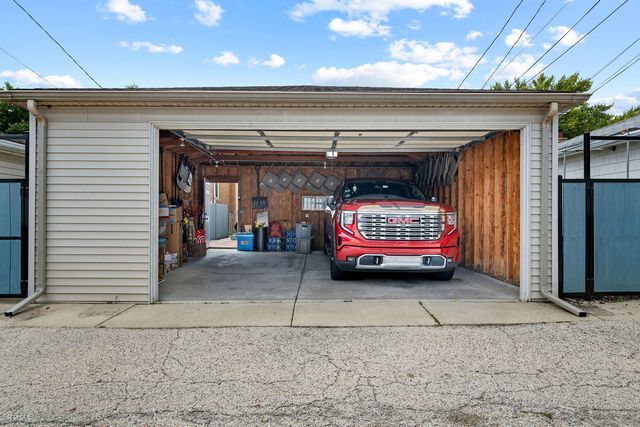 4529 N Sayre Avenue, Harwood Heights, IL 60706
