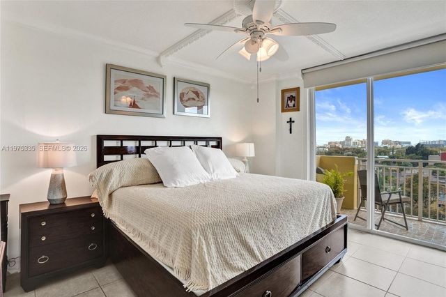 215 SW 42nd Ave 704, Miami, FL 33134