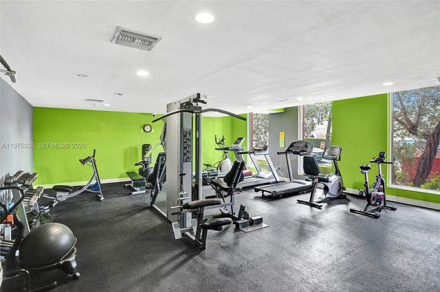 215 SW 42nd Ave 704, Miami, FL 33134