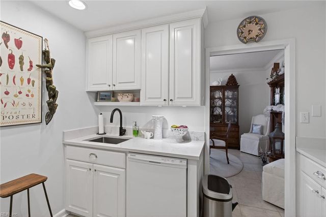 7320 Glenroie Ave Apt 12C, Norfolk, VA 23505