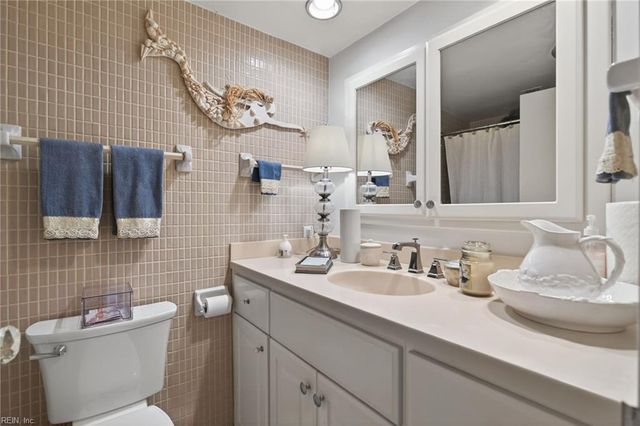 7320 Glenroie Ave Apt 12C, Norfolk, VA 23505