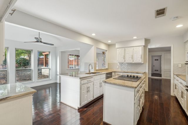 3805 Covinton Lane, Plano, TX 75023