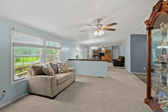 35436 Mcdaniel Rd, Geismar, LA 70734