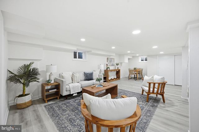 833 FONTAINE ST, Alexandria, VA 22302