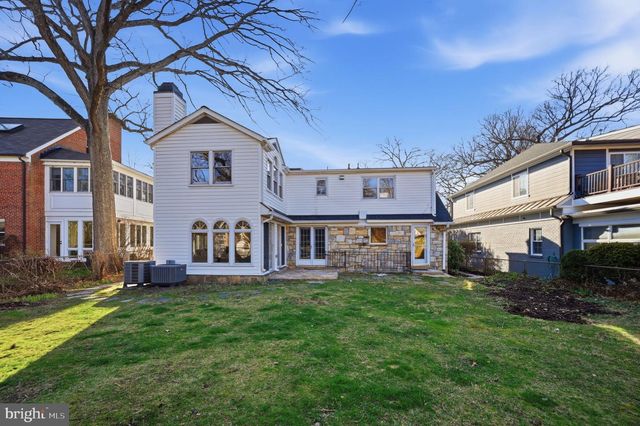 833 FONTAINE ST, Alexandria, VA 22302