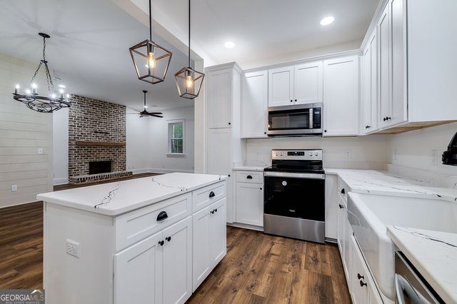 610 N Rogers Street, Pooler, GA 31322