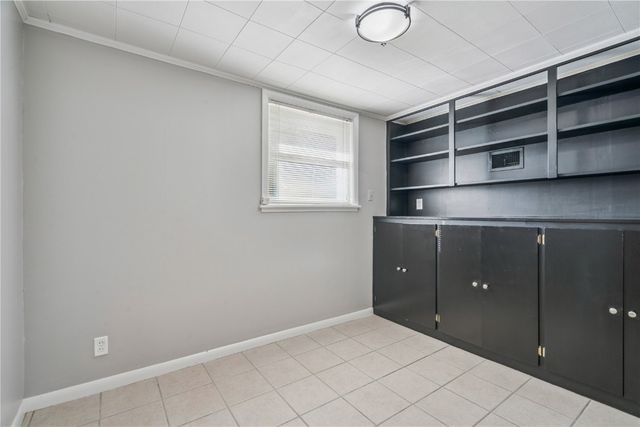 705 Grantwood Drive SE, Cedar Rapids, IA 52403