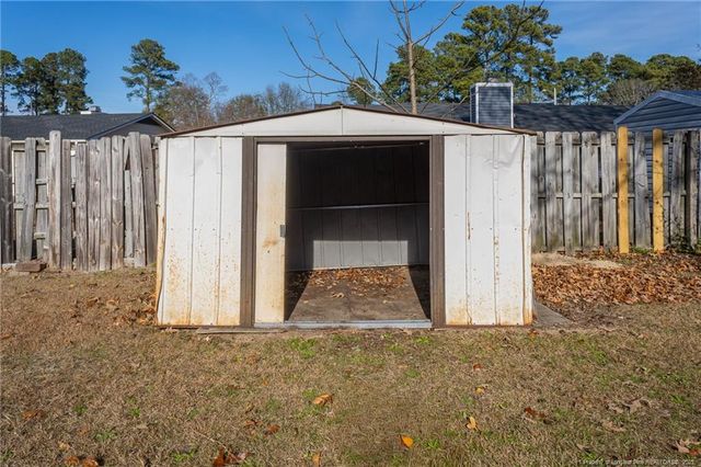 6955 Calamar Drive, Fayetteville, NC 28314