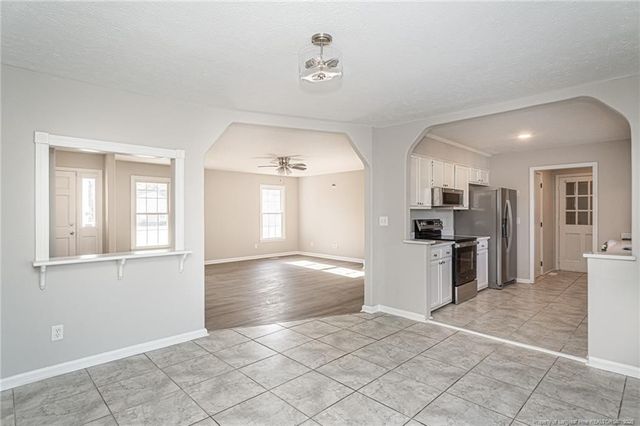 6955 Calamar Drive, Fayetteville, NC 28314