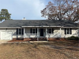 6955 Calamar Drive, Fayetteville, NC 28314