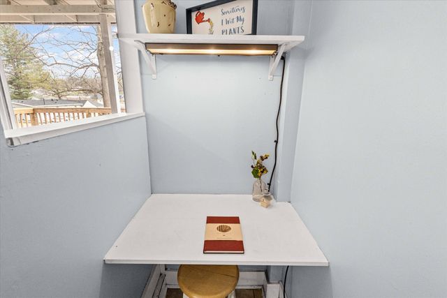 318 E WALNUT ST, Boonville, MO 65233