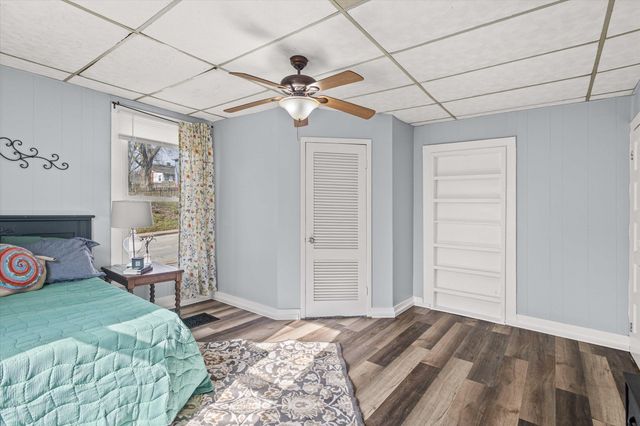 318 E WALNUT ST, Boonville, MO 65233