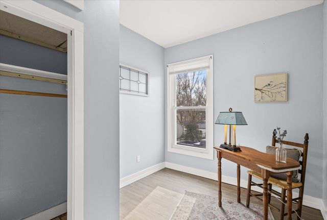 318 E WALNUT ST, Boonville, MO 65233