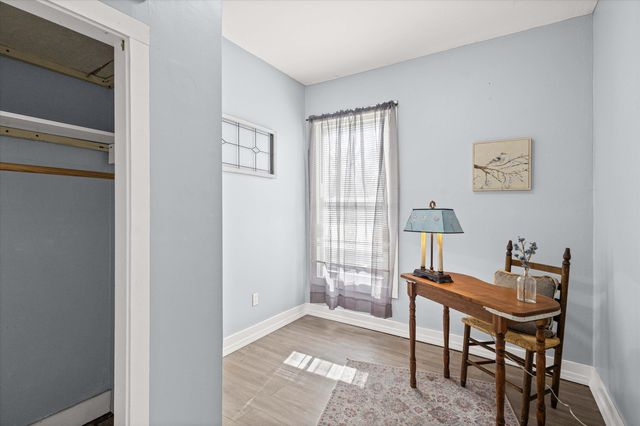 318 E WALNUT ST, Boonville, MO 65233