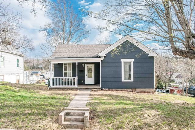 318 E WALNUT ST, Boonville, MO 65233