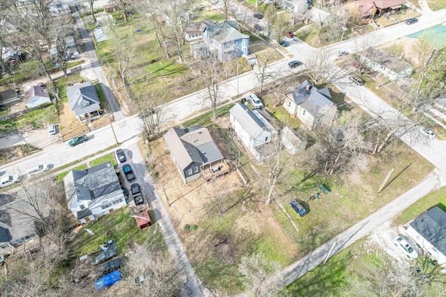 318 E WALNUT ST, Boonville, MO 65233