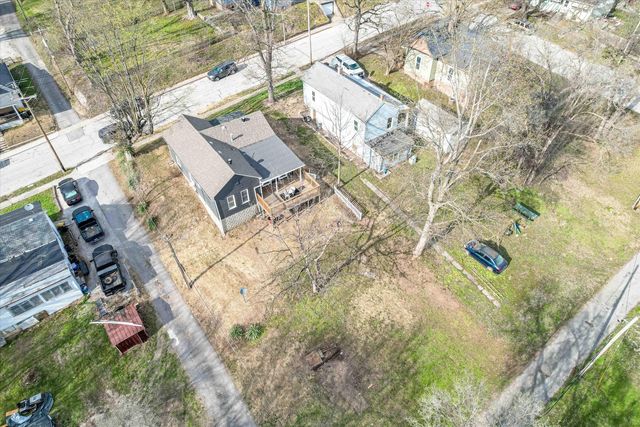 318 E WALNUT ST, Boonville, MO 65233