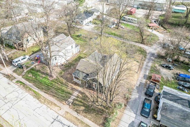 318 E WALNUT ST, Boonville, MO 65233