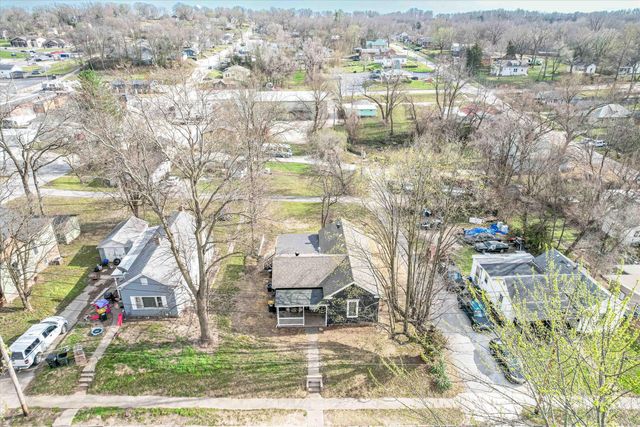 318 E WALNUT ST, Boonville, MO 65233