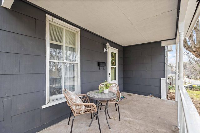 318 E WALNUT ST, Boonville, MO 65233