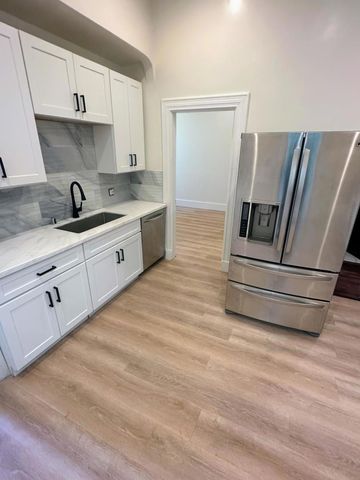 1210 Peralta Street, Oakland, CA 94607