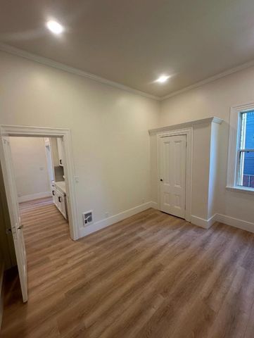 1210 Peralta Street, Oakland, CA 94607