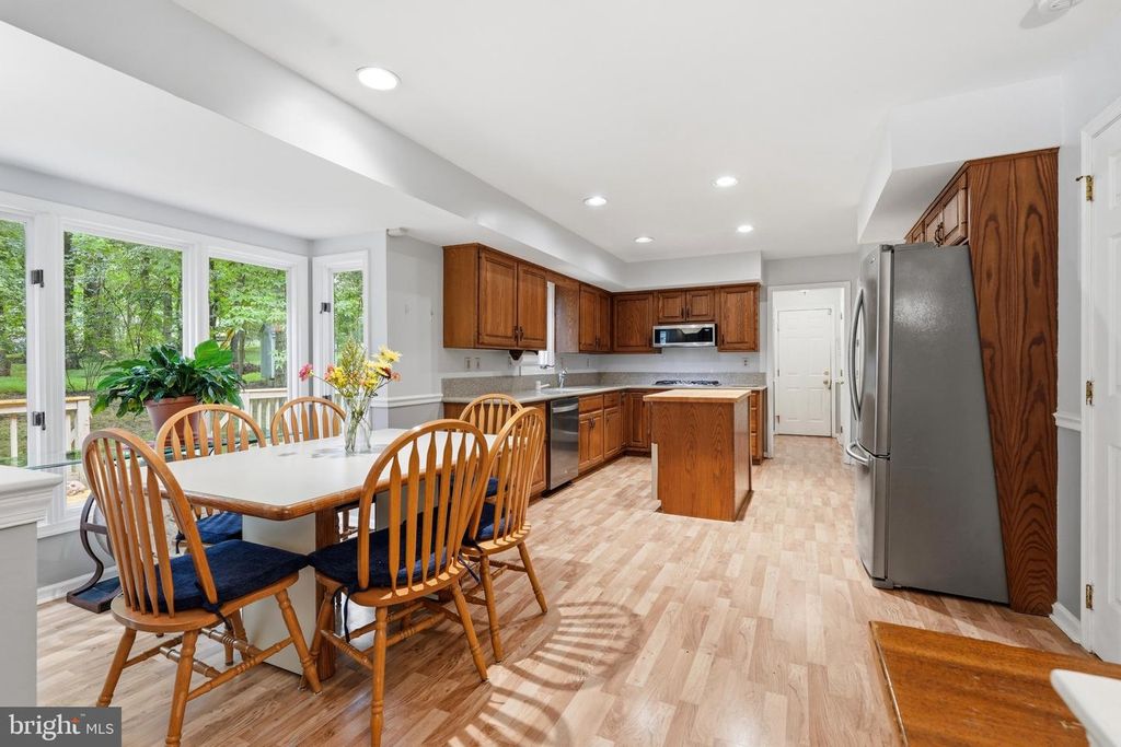 1137 RED OAK DR, GARNET VALLEY, PA 19060 — photo 4