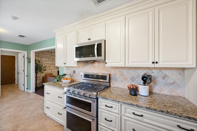 1415 Moss Rose Circle, Irving, TX 75061