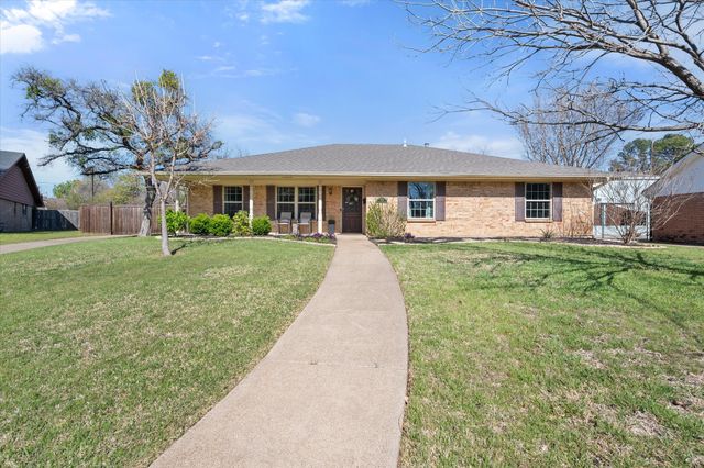 1415 Moss Rose Circle, Irving, TX 75061