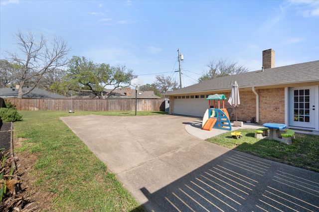 1415 Moss Rose Circle, Irving, TX 75061