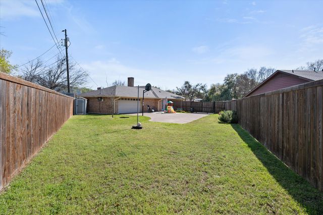 1415 Moss Rose Circle, Irving, TX 75061