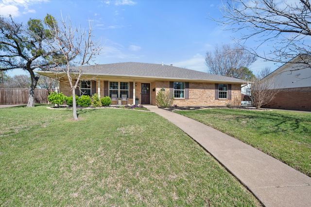 1415 Moss Rose Circle, Irving, TX 75061